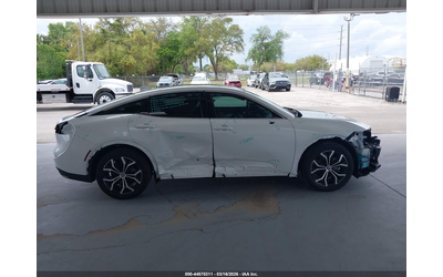 Toyota Crown 2.5L I-4 DI, DOHC, VVT, 184HP All Wheel Drive - автомобили, коли, обяви за нови и употребявани 12