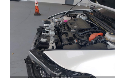 Toyota Crown 2.5L I-4 DI, DOHC, VVT, 184HP All Wheel Drive - автомобили, коли, обяви за нови и употребявани 16