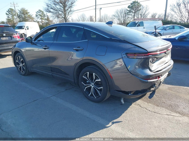 Toyota Crown 2.5L I-4 DI, DOHC, VVT, 184HP All Wheel Drive - автомобили, коли, обяви за нови и употребявани 2