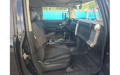 Toyota Fj cruiser 4.0 / AWD - автомобили, коли, обяви за нови и употребявани 10