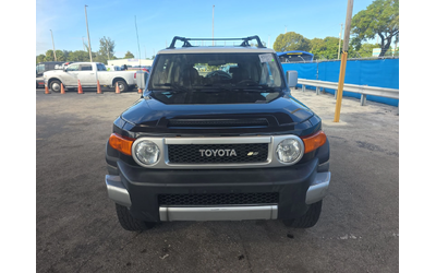 toyota-fj-cruiser - 1