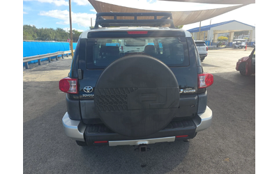 toyota-fj-cruiser - 4