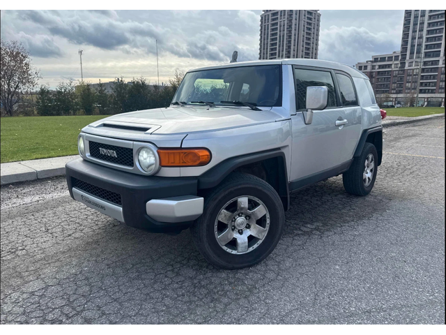 Toyota Fj cruiser 4WD - автомобили, коли, обяви за нови и употребявани 0