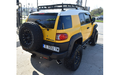 toyota-fj-cruiser - 4