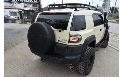 toyota-fj-cruiser - 3