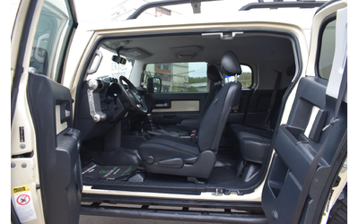 Toyota Fj cruiser 4.0i* V6* AUTOMAT* A-TRACK* 3''SUSPENSION* - автомобили, коли, обяви за нови и употребявани 7