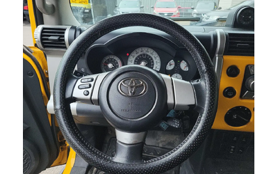 Toyota Fj cruiser 4X4 AUTO REAR LOCKING DIFF UPGRADED AUDIO 4x4 - автомобили, коли, обяви за нови и употребявани 13