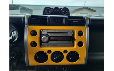 Toyota Fj cruiser 4X4 AUTO REAR LOCKING DIFF UPGRADED AUDIO 4x4 - автомобили, коли, обяви за нови и употребявани 15