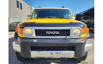 toyota-fj-cruiser-4x4-auto-rear-locking-diff-upgraded-audio-4x4 - 5