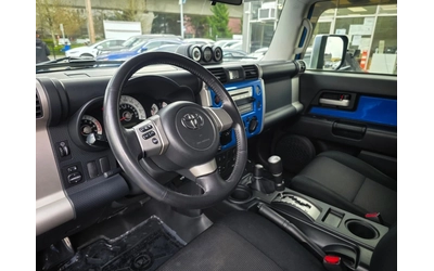 Toyota FJ Cruiser off road/ Parking Sensors/4WD/V6 - автомобили, коли, обяви за нови и употребявани 11