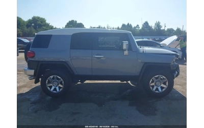 toyota-fj-cruiser - 5