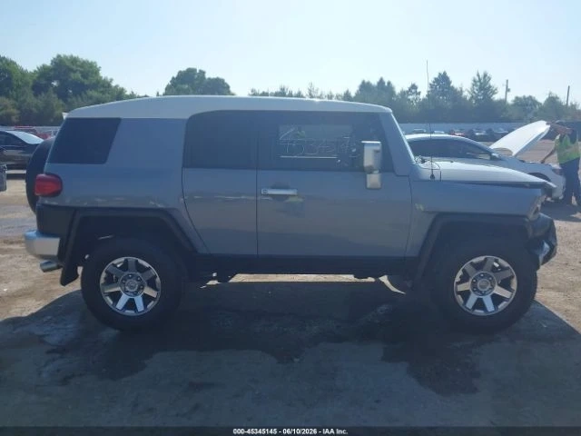 Toyota Fj cruiser - автомобили, коли, обяви за нови и употребявани 5