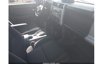 Toyota Fj cruiser - автомобили, коли, обяви за нови и употребявани 8