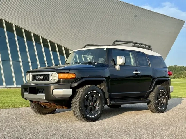 Toyota Fj cruiser - автомобили, коли, обяви за нови и употребявани 0