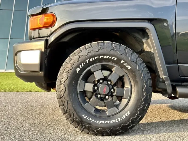 Toyota Fj cruiser - автомобили, коли, обяви за нови и употребявани 10