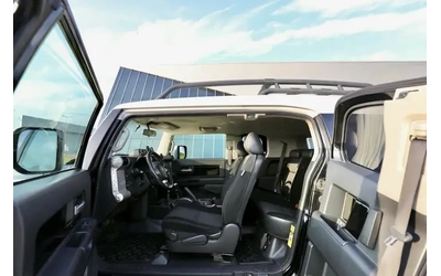 Toyota Fj cruiser - автомобили, коли, обяви за нови и употребявани 7
