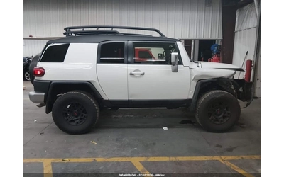 Toyota Fj cruiser 2014 FJ Cruiser 4x4 - автомобили, коли, обяви за нови и употребявани 8