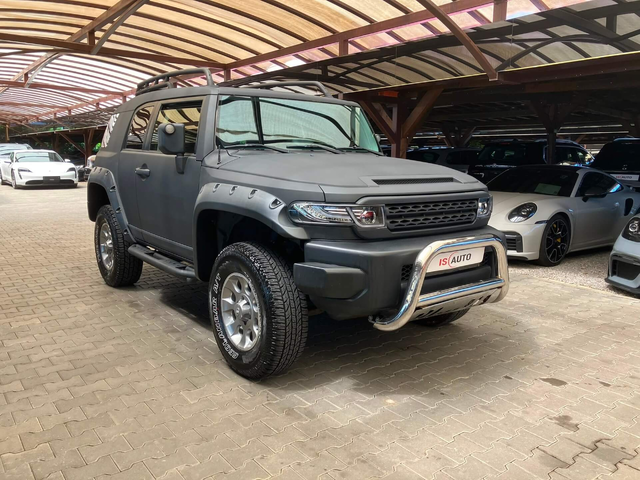 Toyota Fj cruiser V6 4.0/AWD/LPG/Климатик/Андроид - автомобили, коли, обяви за нови и употребявани 2