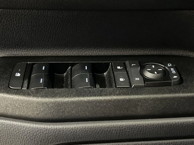 Toyota Grand Highlander Land Cruiser - автомобили, коли, обяви за нови и употребявани 12