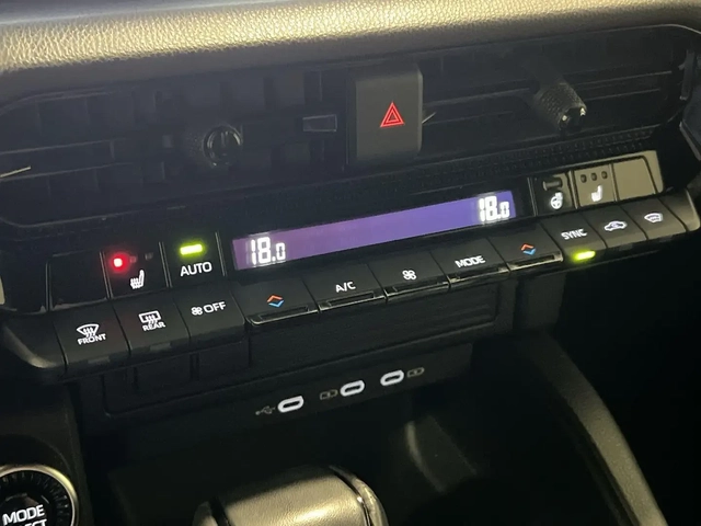 Toyota Grand Highlander Land Cruiser - автомобили, коли, обяви за нови и употребявани 16