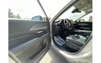 Toyota Grand Highlander Highlander XLE Hybrid - автомобили, коли, обяви за нови и употребявани 11
