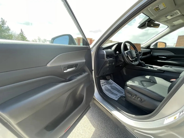 Toyota Grand Highlander Highlander XLE Hybrid - автомобили, коли, обяви за нови и употребявани 11
