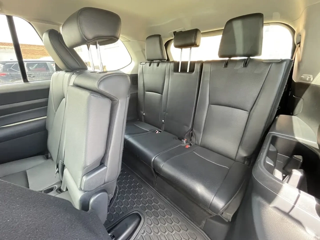 Toyota Grand Highlander Highlander XLE Hybrid - автомобили, коли, обяви за нови и употребявани 16