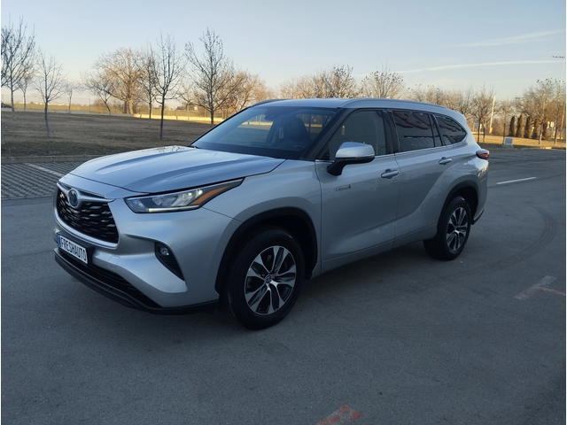 Toyota Highlander 2.5HYBRID 4x4 Камера 7мес. - автомобили, коли, обяви за нови и употребявани 2