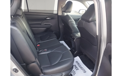 Toyota Highlander 2.5HYBRID 4x4 Камера 7мес. - автомобили, коли, обяви за нови и употребявани 9
