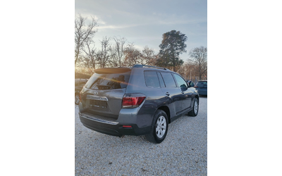 toyota-highlander - 2