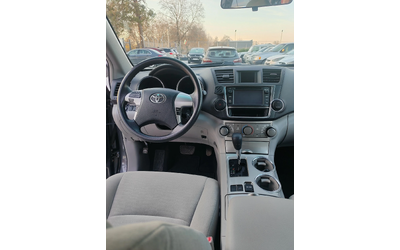 Toyota Highlander 3.5, V6, 273к.с. ТОП - автомобили, коли, обяви за нови и употребявани 9