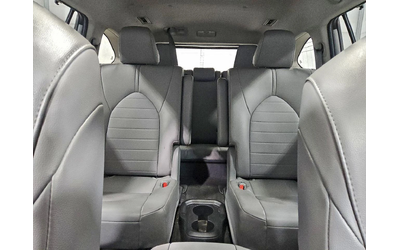 Toyota Highlander L* DISTRONIC* 8 МЕСТНА* KEYLESS* LED* - автомобили, коли, обяви за нови и употребявани 9