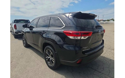 toyota-highlander-3-5l-6-all-wheel-drive - 3