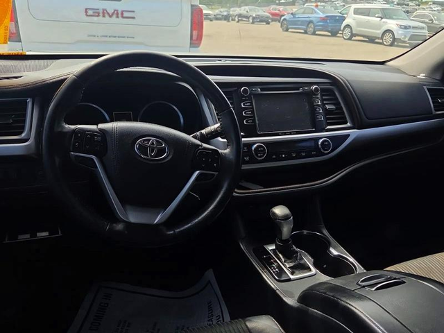 Toyota Highlander 3.5L 6 ALL WHEEL DRIVE - автомобили, коли, обяви за нови и употребявани 9
