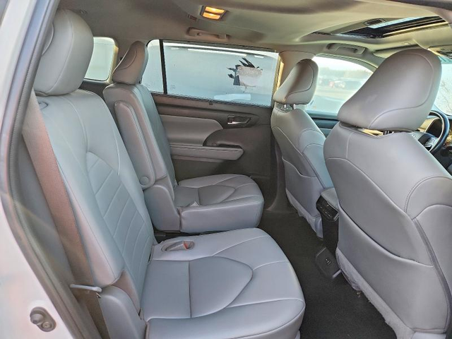 Toyota Highlander 3.5L 6 FRONT WHEEL DRIVE - автомобили, коли, обяви за нови и употребявани 10