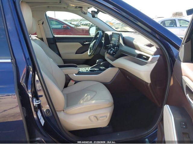 Toyota Highlander 3.5L V-6 DI, DOHC, VVT, 295HP All Wheel Drive - автомобили, коли, обяви за нови и употребявани 4