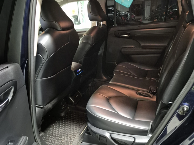 Toyota Highlander XLE* Шибидах* Подгрев* Задна камера* - автомобили, коли, обяви за нови и употребявани 8