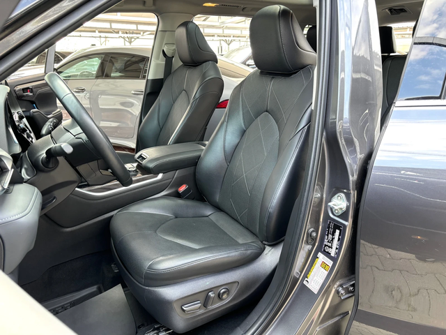 Toyota Highlander 3.5#PLATINUM#AWD#2022#25500KM#FULL FULL#НОВА!!! - автомобили, коли, обяви за нови и употребявани 9