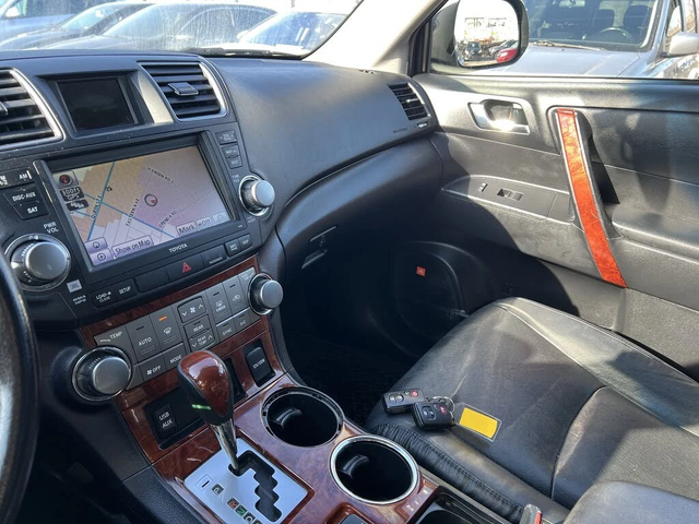 Toyota Highlander LIMITED* АвтоКредит* (ЦЕНА ДО БГ) - автомобили, коли, обяви за нови и употребявани 10