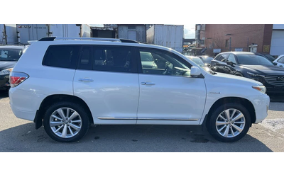 toyota-highlander - 4