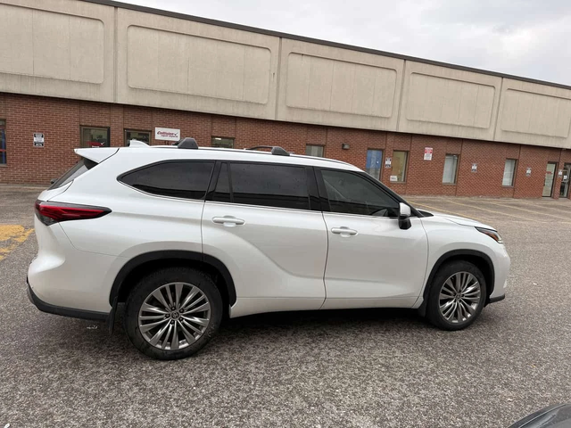 Toyota Highlander LIMITED * 360 КАМЕРА* ОБДУХВАНЕ* HEAD UP* ПАНОРАМА - автомобили, коли, обяви за нови и употребявани 4