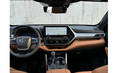 Toyota Highlander 2, 5-Hybrid/4x4/Luxury/Pano/6+ 1 - автомобили, коли, обяви за нови и употребявани 10