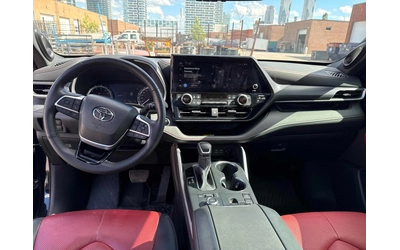 Toyota Highlander XSE AWD * 7 МЕСТЕН * ПАНОРАМА * КЕЙЛЕС * CRAFAX - автомобили, коли, обяви за нови и употребявани 8