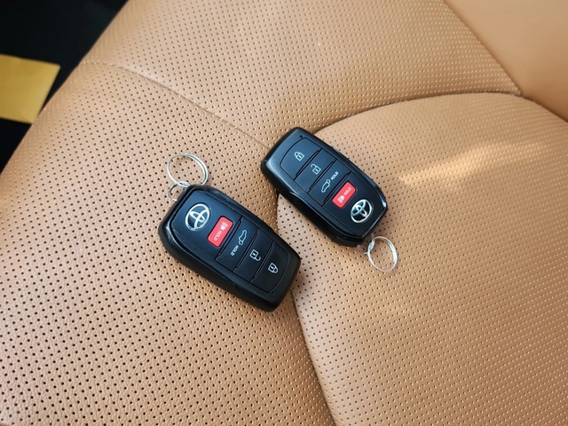 Toyota Highlander HYBRID LIMITED * * CARFAX * * АВТО КРЕДИТ * * - автомобили, коли, обяви за нови и употребявани 10