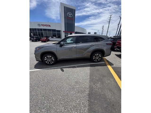 Toyota Highlander HYBRID * 8 MЕСТЕН * AWD * НОВ ОТ ПРЕДСТАВИТЕЛСТВО - автомобили, коли, обяви за нови и употребявани 3