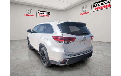 toyota-highlander - 2