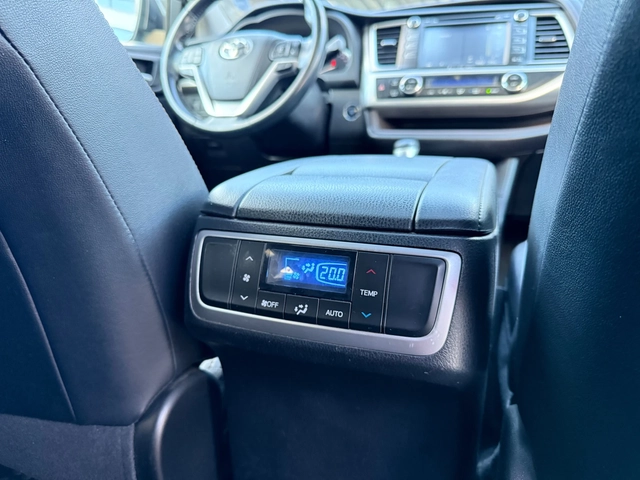 Toyota Highlander XLE, LPG, 7+ 1 SEATS - автомобили, коли, обяви за нови и употребявани 15
