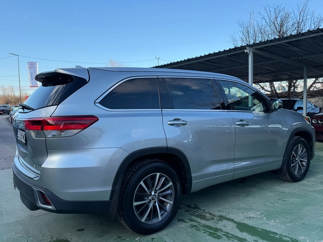 Toyota Highlander XLE, LPG, 7+ 1 SEATS - автомобили, коли, обяви за нови и употребявани 3