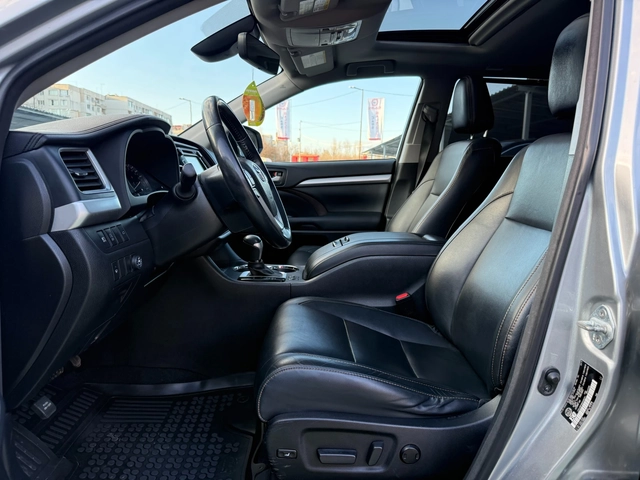 Toyota Highlander XLE, LPG, 7+ 1 SEATS - автомобили, коли, обяви за нови и употребявани 6