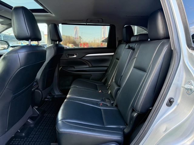 Toyota Highlander XLE, LPG, 7+ 1 SEATS - автомобили, коли, обяви за нови и употребявани 8